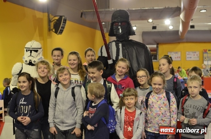 Zdjęcie w galerii na portalu naszraciborz.pl: Tydzień z kulturą w RCK. Wycieczka do krainy Lego w Gliwicach wiadomości z regionu