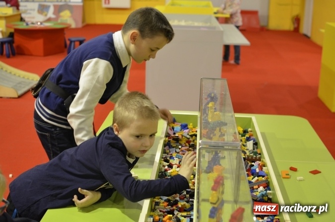 Zdjęcie w galerii na portalu naszraciborz.pl: Tydzień z kulturą w RCK. Wycieczka do krainy Lego w Gliwicach wiadomości z regionu