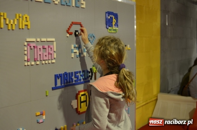 Zdjęcie w galerii na portalu naszraciborz.pl: Tydzień z kulturą w RCK. Wycieczka do krainy Lego w Gliwicach wiadomości z regionu