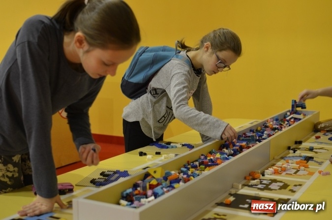 Zdjęcie w galerii na portalu naszraciborz.pl: Tydzień z kulturą w RCK. Wycieczka do krainy Lego w Gliwicach wiadomości z regionu