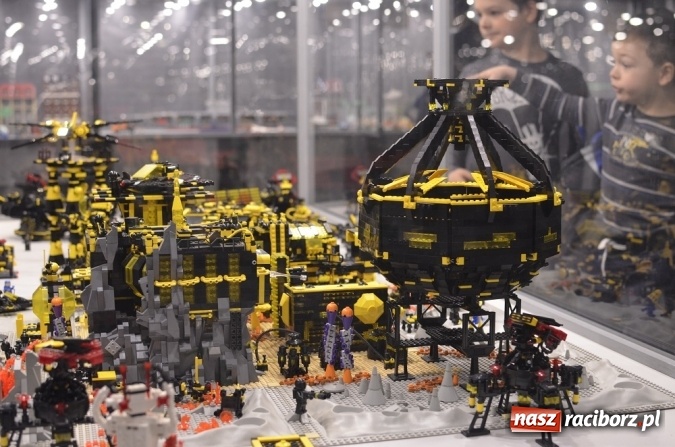 Zdjęcie w galerii na portalu naszraciborz.pl: Tydzień z kulturą w RCK. Wycieczka do krainy Lego w Gliwicach wiadomości z regionu