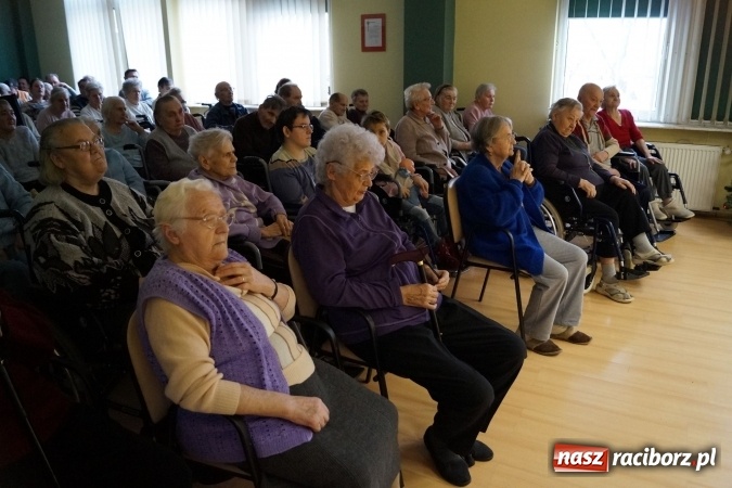 Zdjęcie w galerii na portalu naszraciborz.pl: Bajkowy pierwszy tydzień ferii zimowych w Młodzieżowym Domu Kultury wiadomości z regionu