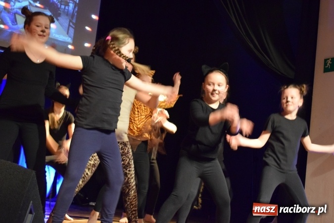 Zdjęcie w galerii na portalu naszraciborz.pl: Bajkowy pierwszy tydzień ferii zimowych w Młodzieżowym Domu Kultury wiadomości z regionu