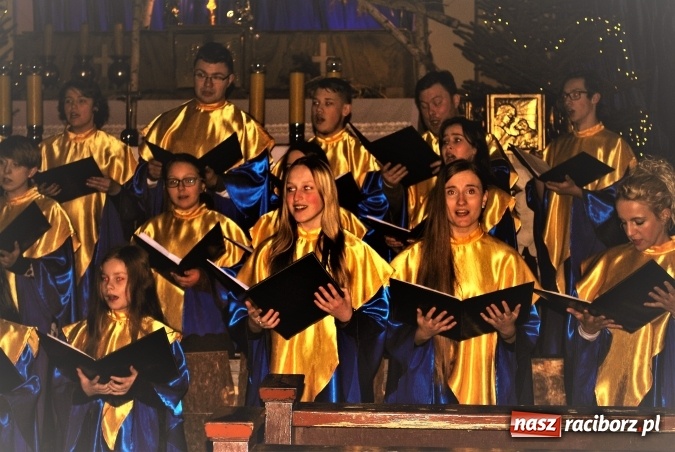 Zdjęcie w galerii na portalu naszraciborz.pl: Koncert i zbiórka na szczytny cel - Kolędowanie dla Kamerunu w kościele NSPJ wiadomości z regionu