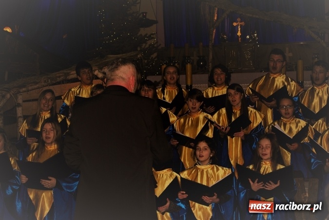 Zdjęcie w galerii na portalu naszraciborz.pl: Koncert i zbiórka na szczytny cel - Kolędowanie dla Kamerunu w kościele NSPJ wiadomości z regionu
