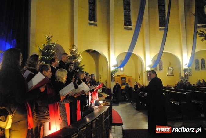 Zdjęcie w galerii na portalu naszraciborz.pl: Koncert i zbiórka na szczytny cel - Kolędowanie dla Kamerunu w kościele NSPJ wiadomości z regionu