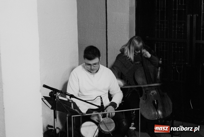 Zdjęcie w galerii na portalu naszraciborz.pl: Koncert i zbiórka na szczytny cel - Kolędowanie dla Kamerunu w kościele NSPJ wiadomości z regionu