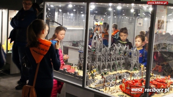 Zdjęcie w galerii na portalu naszraciborz.pl: Uczestnicy Ferii z biblioteką w świecie LEGO  wiadomości z regionu