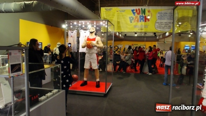 Zdjęcie w galerii na portalu naszraciborz.pl: Uczestnicy Ferii z biblioteką w świecie LEGO  wiadomości z regionu