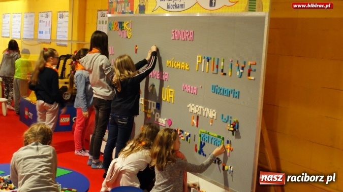 Zdjęcie w galerii na portalu naszraciborz.pl: Uczestnicy Ferii z biblioteką w świecie LEGO  wiadomości z regionu