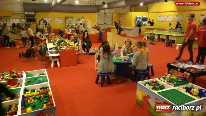 Zdjęcie w galerii na portalu naszraciborz.pl: Uczestnicy Ferii z biblioteką w świecie LEGO  wiadomości z regionu