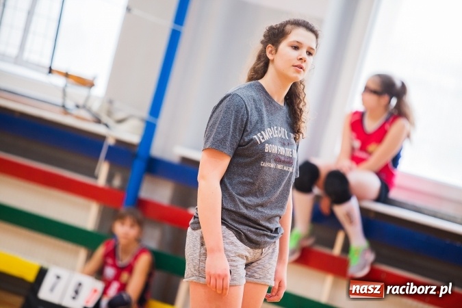 Zdjęcie w galerii na portalu naszraciborz.pl: Drugi turniej dwójek siatkarskich w raciborskim MOS-ie wiadomości z regionu