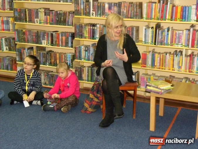 Zdjęcie w galerii na portalu naszraciborz.pl: Ferie z biblioteką: spotkanie z pisarką Beatą Ostrowicką wiadomości z regionu