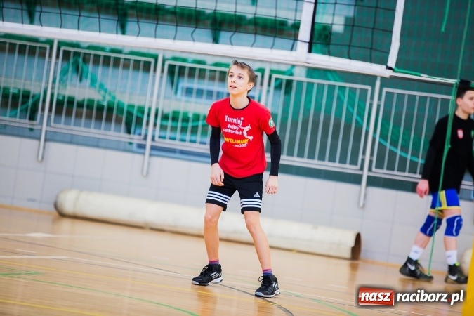 Zdjęcie w galerii na portalu naszraciborz.pl: Turniej dwójek siatkarskich w Arenie Rafako i MOS-ie wiadomości z regionu