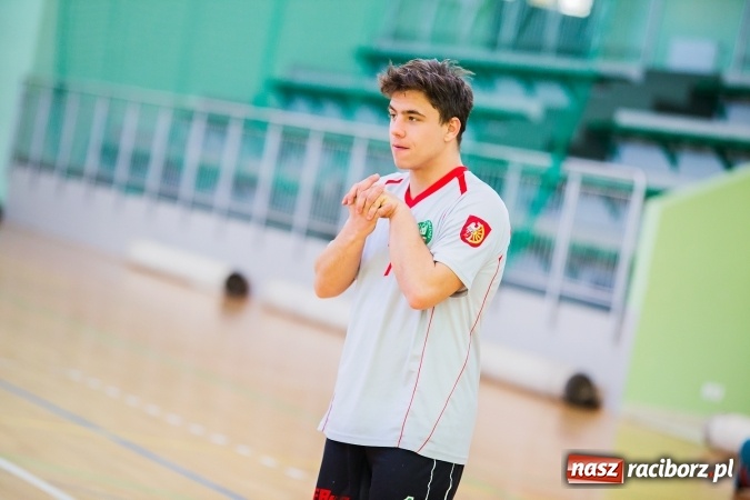 Zdjęcie w galerii na portalu naszraciborz.pl: Turniej dwójek siatkarskich w Arenie Rafako i MOS-ie wiadomości z regionu