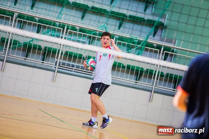 Zdjęcie w galerii na portalu naszraciborz.pl: Turniej dwójek siatkarskich w Arenie Rafako i MOS-ie wiadomości z regionu