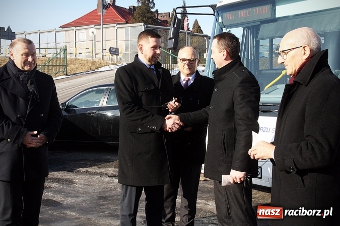 Zdjęcie w galerii na portalu naszraciborz.pl: PKS Racibórz ma dwa nowe autobusy. Gdzie będą jeździć? wiadomości z regionu