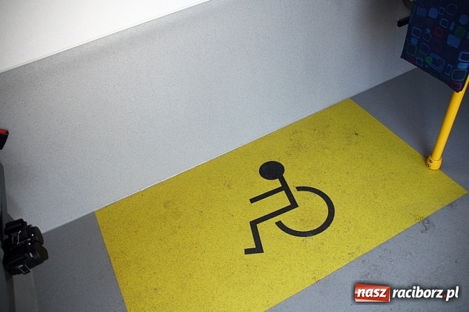 Zdjęcie w galerii na portalu naszraciborz.pl: PKS Racibórz ma dwa nowe autobusy. Gdzie będą jeździć? wiadomości z regionu