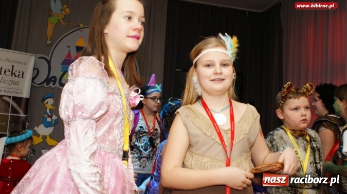 Zdjęcie w galerii na portalu naszraciborz.pl: Niech żyje bal!, czyli finałowe spotkanie w ramach Ferii z biblioteką wiadomości z regionu