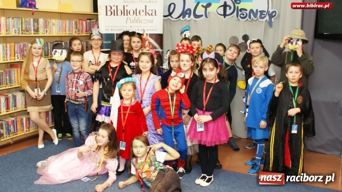 Zdjęcie w galerii na portalu naszraciborz.pl: Niech żyje bal!, czyli finałowe spotkanie w ramach Ferii z biblioteką wiadomości z regionu