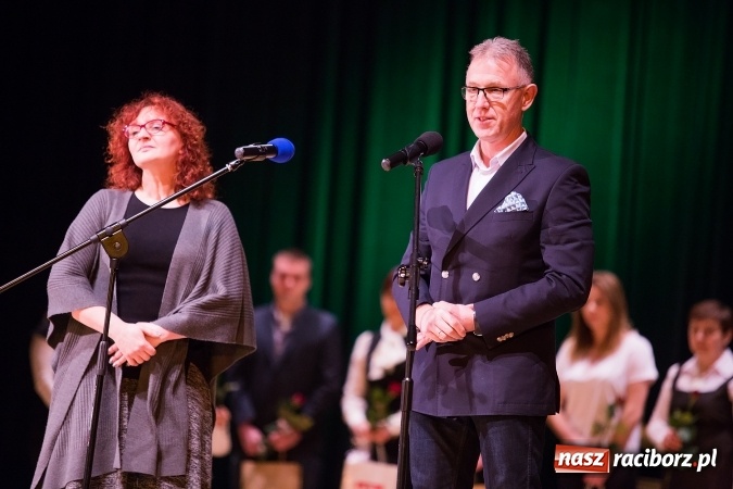 Zdjęcie w galerii na portalu naszraciborz.pl: Gala Szlachetnej Paczki w Raciborskim Centrum Kultury wiadomości z regionu