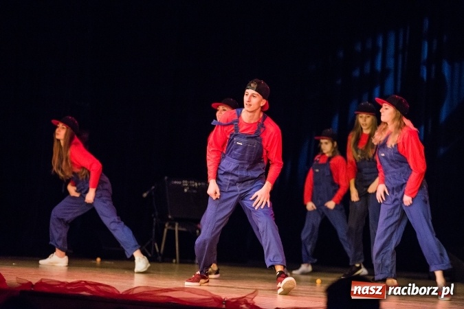 Zdjęcie w galerii na portalu naszraciborz.pl: Gala Szlachetnej Paczki w Raciborskim Centrum Kultury wiadomości z regionu