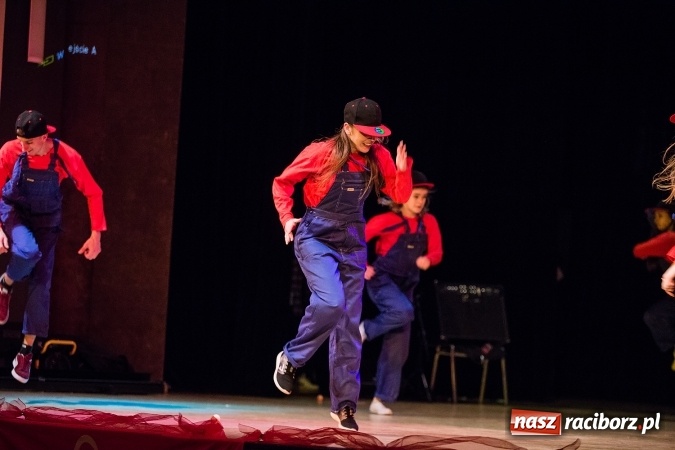 Zdjęcie w galerii na portalu naszraciborz.pl: Gala Szlachetnej Paczki w Raciborskim Centrum Kultury wiadomości z regionu