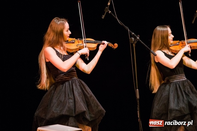 Zdjęcie w galerii na portalu naszraciborz.pl: Gala Szlachetnej Paczki w Raciborskim Centrum Kultury wiadomości z regionu