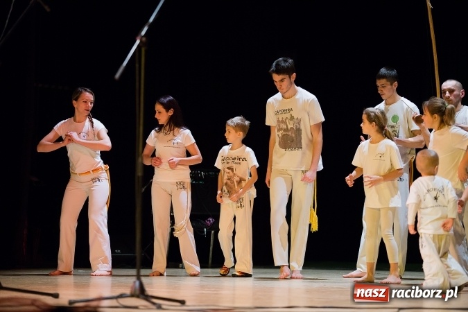 Zdjęcie w galerii na portalu naszraciborz.pl: Gala Szlachetnej Paczki w Raciborskim Centrum Kultury wiadomości z regionu