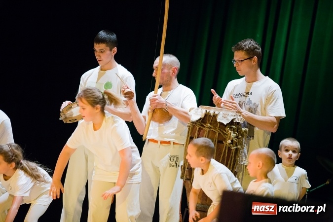 Zdjęcie w galerii na portalu naszraciborz.pl: Gala Szlachetnej Paczki w Raciborskim Centrum Kultury wiadomości z regionu