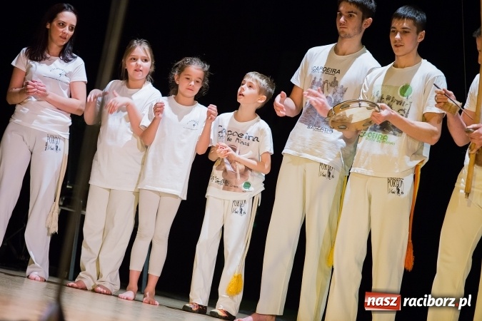 Zdjęcie w galerii na portalu naszraciborz.pl: Gala Szlachetnej Paczki w Raciborskim Centrum Kultury wiadomości z regionu