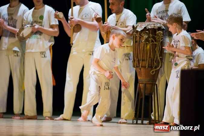 Zdjęcie w galerii na portalu naszraciborz.pl: Gala Szlachetnej Paczki w Raciborskim Centrum Kultury wiadomości z regionu
