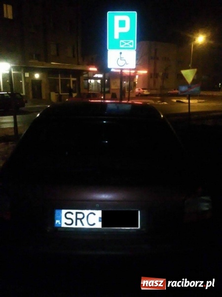 Zdjęcie w galerii na portalu naszraciborz.pl: Taka bezmyślność innym utrudnia życie wiadomości z regionu