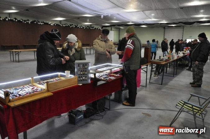 Zdjęcie w galerii na portalu naszraciborz.pl: Ruszył targ staroci w Pietrowicach Wielkich  wiadomości z regionu