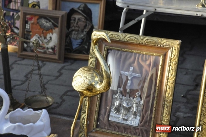 Zdjęcie w galerii na portalu naszraciborz.pl: Ruszył targ staroci w Pietrowicach Wielkich  wiadomości z regionu