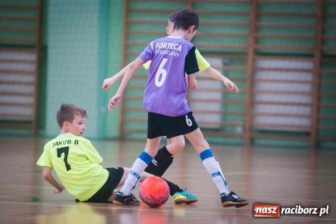 Zdjęcie w galerii na portalu naszraciborz.pl: I Charytatywny Turniej Halowej Piłki Nożnej za nami. Raciborska Unia druga wiadomości z regionu