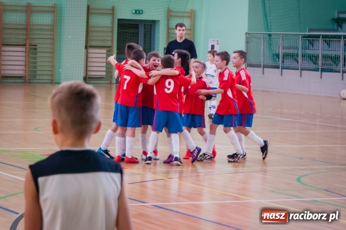 Zdjęcie w galerii na portalu naszraciborz.pl: I Charytatywny Turniej Halowej Piłki Nożnej za nami. Raciborska Unia druga wiadomości z regionu