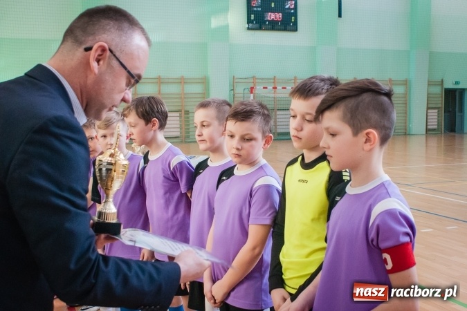 Zdjęcie w galerii na portalu naszraciborz.pl: I Charytatywny Turniej Halowej Piłki Nożnej za nami. Raciborska Unia druga wiadomości z regionu