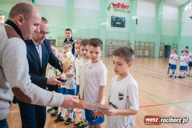 Zdjęcie w galerii na portalu naszraciborz.pl: I Charytatywny Turniej Halowej Piłki Nożnej za nami. Raciborska Unia druga wiadomości z regionu