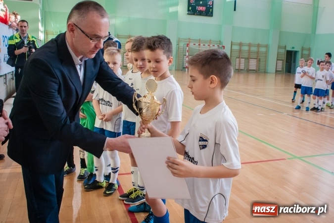 Zdjęcie w galerii na portalu naszraciborz.pl: I Charytatywny Turniej Halowej Piłki Nożnej za nami. Raciborska Unia druga wiadomości z regionu