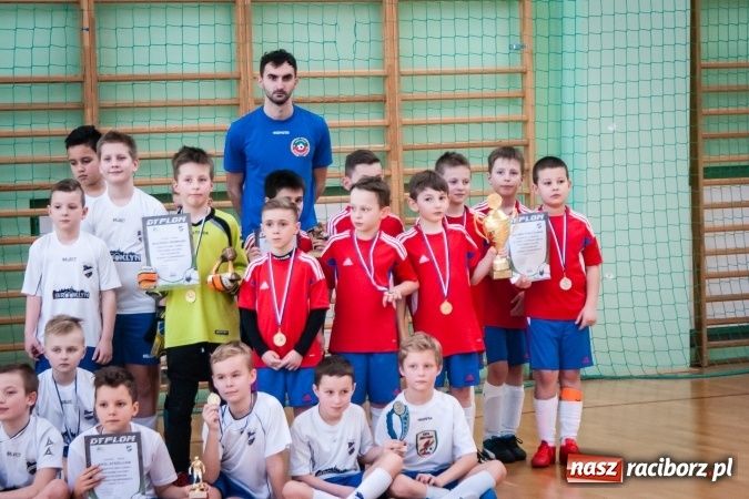 Zdjęcie w galerii na portalu naszraciborz.pl: I Charytatywny Turniej Halowej Piłki Nożnej za nami. Raciborska Unia druga wiadomości z regionu