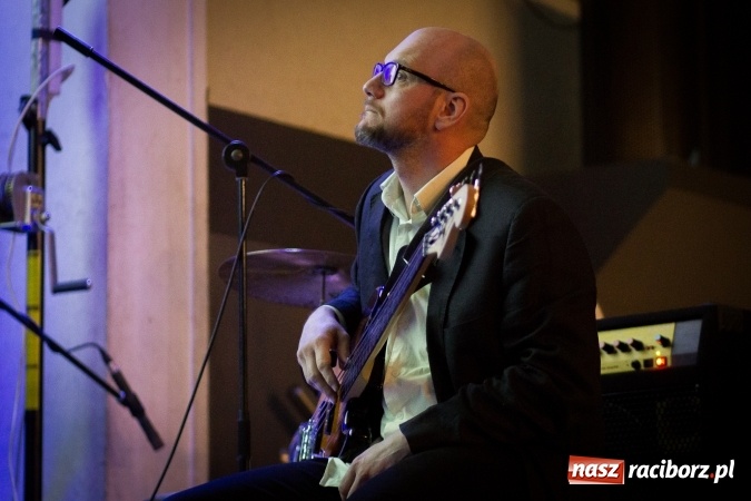 Zdjęcie w galerii na portalu naszraciborz.pl: Brzdąc i Czerwie - nieme kino i prawdziwa muzyka  wiadomości z regionu