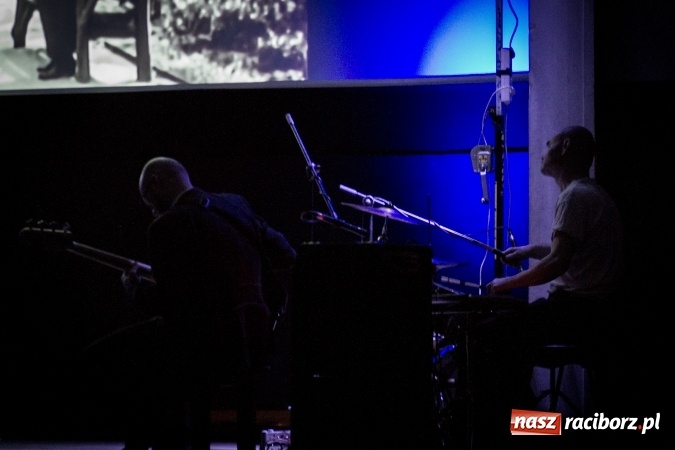 Zdjęcie w galerii na portalu naszraciborz.pl: Brzdąc i Czerwie - nieme kino i prawdziwa muzyka  wiadomości z regionu