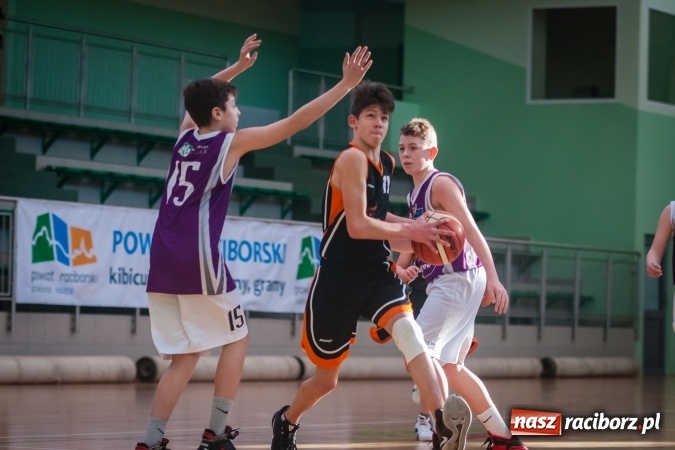 Zdjęcie w galerii na portalu naszraciborz.pl: Nieudana niedziela młodych koszykarzy Ofensywy wiadomości z regionu