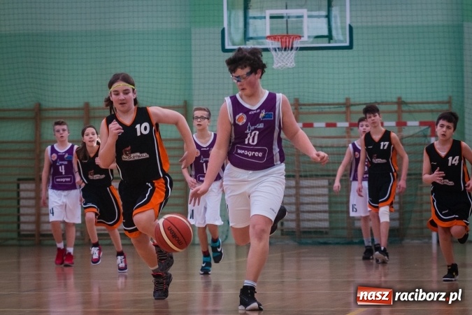 Zdjęcie w galerii na portalu naszraciborz.pl: Nieudana niedziela młodych koszykarzy Ofensywy wiadomości z regionu