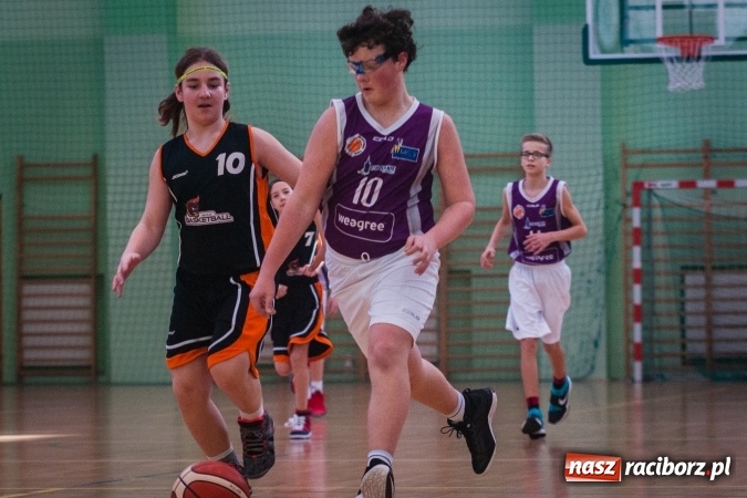 Zdjęcie w galerii na portalu naszraciborz.pl: Nieudana niedziela młodych koszykarzy Ofensywy wiadomości z regionu