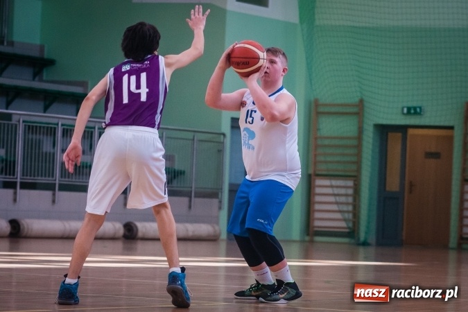 Zdjęcie w galerii na portalu naszraciborz.pl: Nieudana niedziela młodych koszykarzy Ofensywy wiadomości z regionu