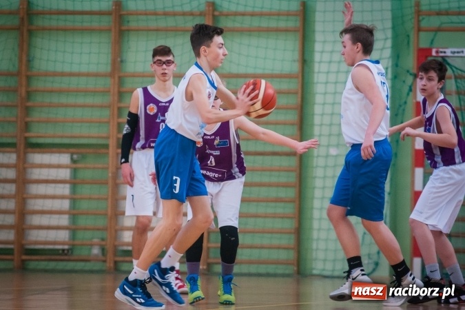 Zdjęcie w galerii na portalu naszraciborz.pl: Nieudana niedziela młodych koszykarzy Ofensywy wiadomości z regionu