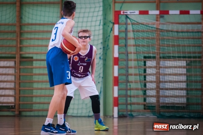 Zdjęcie w galerii na portalu naszraciborz.pl: Nieudana niedziela młodych koszykarzy Ofensywy wiadomości z regionu