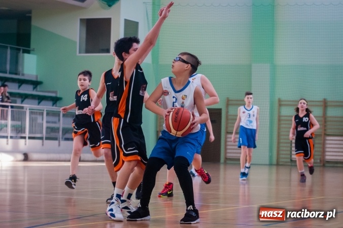 Zdjęcie w galerii na portalu naszraciborz.pl: Nieudana niedziela młodych koszykarzy Ofensywy wiadomości z regionu